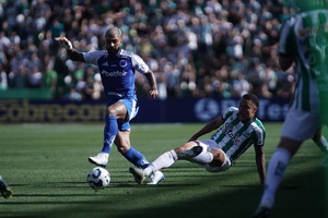 Cruzeiro, de Leonardo Jardim, empata e falha aproximação ao Flamengo e Palmeiras