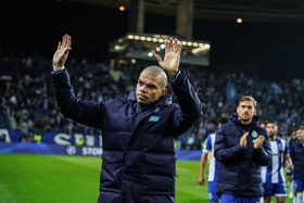 Pepe mostra-se "grato" ao FC Porto e pretende "voltar" para dar o seu contributo