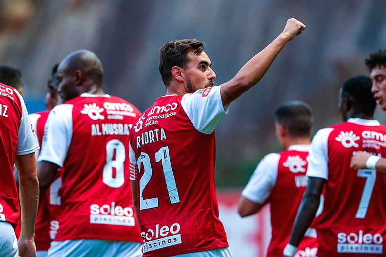 A magia da Taça: capitão do Rebordosa terá folga no emprego para jogar  contra o SC Braga - SIC Notícias