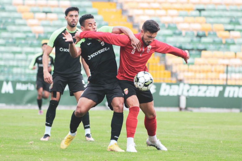 Paços de Ferreira e Penafiel empataram em encontro particular