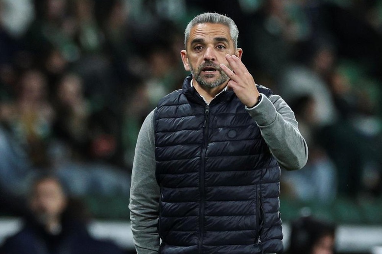 Rui Borges elogia exibição do Sporting e diz-se “arrepiado” com apoio dos adeptos