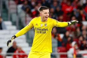 Anatolii Trubin eleito melhor guarda-redes de abril na I Liga