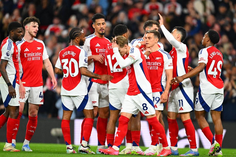 Arsenal surpreendido em casa do Sunderland e perde pontos na Premier League