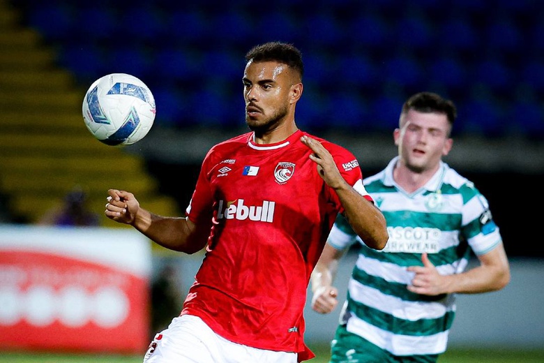 LCE: Santa Clara visita Shamrock Rovers em desvantagem na luta pela fase de liga