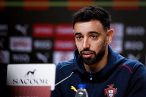 Bruno Fernandes pede mais velocidade e objetividade frente à Arménia