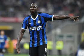 Lukaku insulta colega de equipa em pleno jogo: «Vai levar no ..., filho da p..»