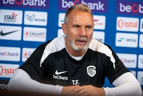 Liga Europa: Treinador do Genk atribui favoritismo ao Sporting de Braga, mas quer vencer