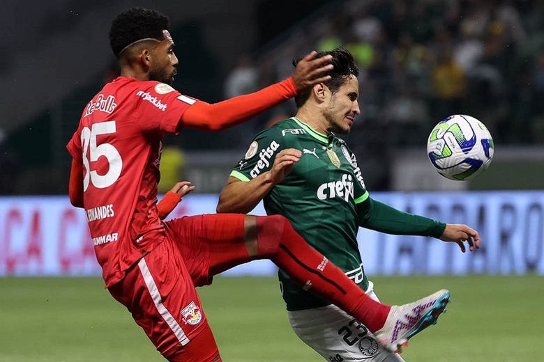 Palmeiras e Bragantino empatam (1-1) em duelo de treinadores