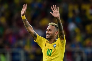 Brasil vence Bolívia com ‘bis’ do recordista Neymar, Uruguai também bate Chile