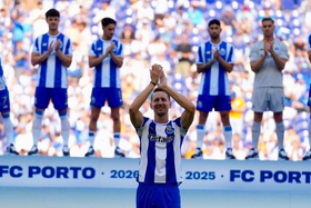 Luuk de Jong confessa: "Nunca imaginei uma atmosfera assim no FC Porto"