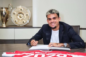 OFICIAL: Luis Díaz deixa Liverpool e assina pelo Bayern por 75 milhões