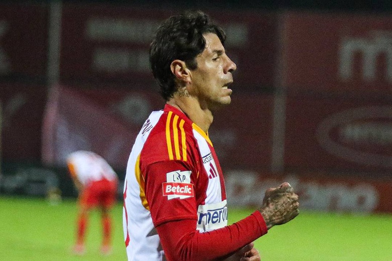 Crónica: AVS empata Gil Vicente com golo do ‘quarentão’ Nenê