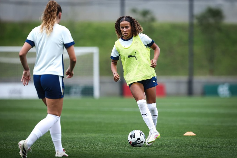 Iara Lobo avisa: "Vamos bater-nos de frente" com Espanha no Europeu sub-19