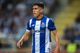 Navarro não convence e está no limiar do adeus ao Dragão: Olympiakos quer cedência do avançado