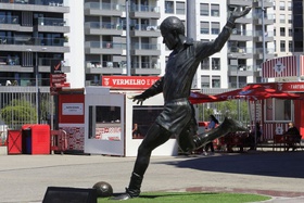 "Boaventura merecia uma estátua no Estádio da Luz ao lado do Eusébio. É amor tremendo"