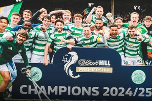 Celtic sagra-se tetracampeão escocês e iguala recorde de 55 títulos do Rangers