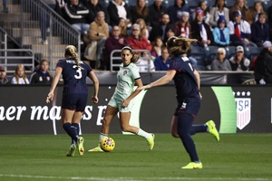 Seleção feminina de futebol perde com os EUA depois de triunfo histórico