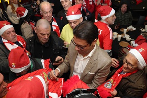 Eleições do Benfica: Chegada de Rui Costa para trânsito no Barreiro no fecho da campanha