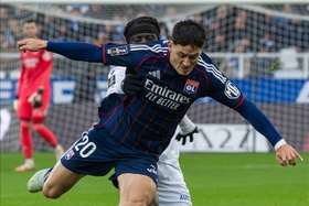 Lyon continua em crise e cede pontos na visita ao último classificado