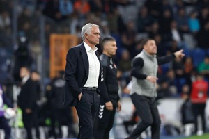 Fenerbahçe de José Mourinho goleia Basaksehir e reduz atraso para o Galatasaray