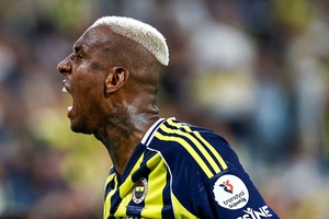 À atenção do Benfica: Mourinho garante triunfo caseiro antes da Liga dos Campeões