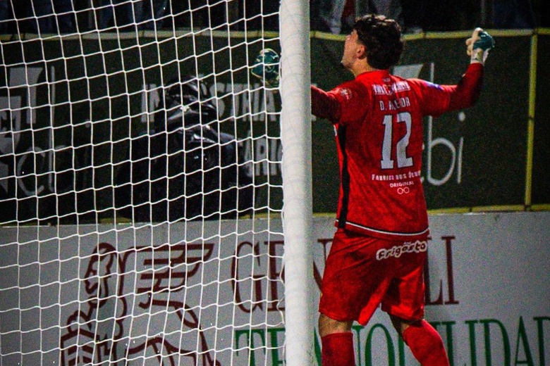 Duarte Almeida - O herói do Caldas na passagem aos oitavos de final da Taça de Portugal