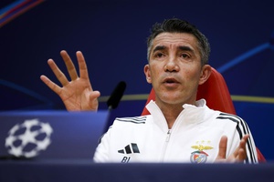 Bruno Lage confiante no progresso do Benfica e antevê noite europeia com Qarabag