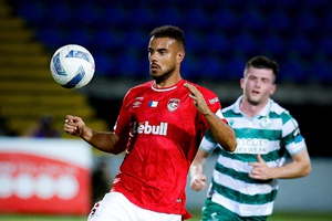 LCE: Santa Clara visita Shamrock Rovers em desvantagem na luta pela fase de liga