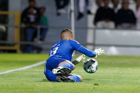 Guarda-redes Ricardo Velho aborda alegado interesse do Benfica