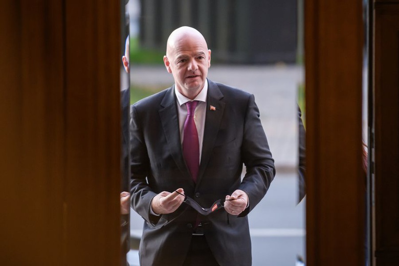 Presidente da FIFA pede calma a manifestantes pró-palestinianos