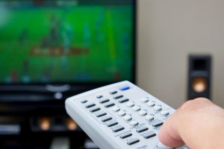 Futebol na Televisão: Os jogos que pode ver este sábado, 22 de março de 2025