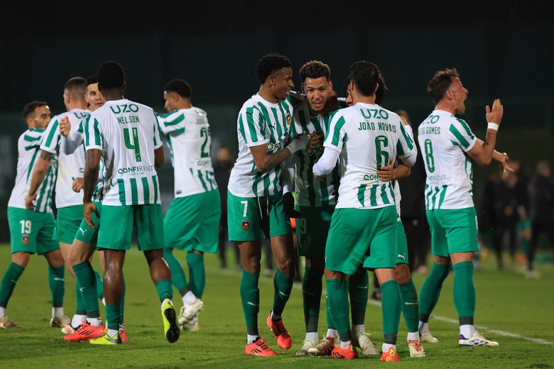 Rio Ave elimina São João de Ver nos 'quartos' da Taça de Portugal com golo aos 90+8