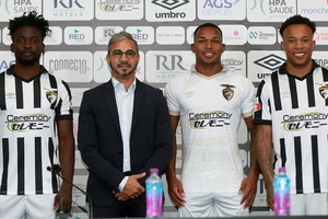 OFICIAL: Mo Dauda e Mateus Santos reforçam o Portimonense até 2027