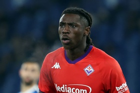 Moise Kean com alta hospitalar após colapsado em campo