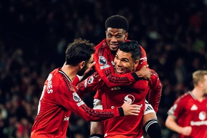 Manchester United de Amorim bate Brighton e sobe a lugares de 'Champions'