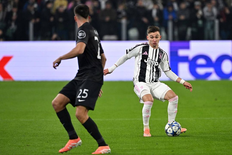 Juventus empata a zeros e adeptos assobiam exibição no final do jogo