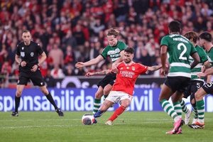 "Costuma ser penálti. O VAR não interveio porque não quis"