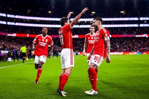 "Vergonhoso e lamentável a proteção a esta equipa. Para que serve o VAR ?"