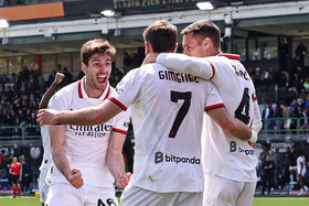 Roma perde no AC Milan e desperdiça possibilidade de liderança isolada