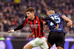 AC Milan vence Inter Milão e Roma é líder isolada em Itália