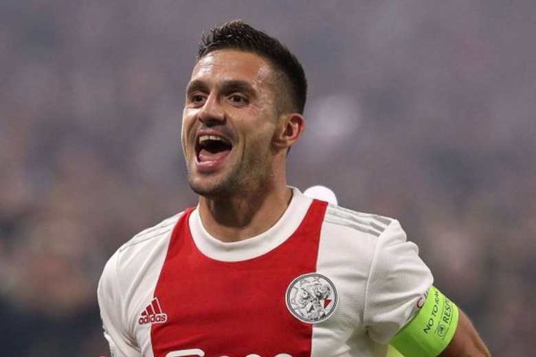 Tadic assina contrato com o Fenerbahçe