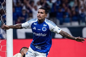 Jardim começa com vitória no Brasileirão, Pepa empata na estreia