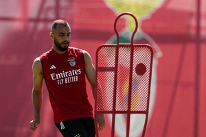 "O Benfica quer empurrar o Arthur Cabral"
