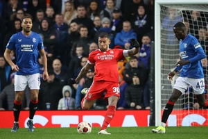 "O senhor Schmidt é um homem de sorte. Conseguiu quebrar a maldição de Ibrox Park"