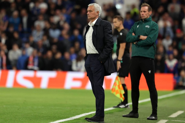 José Mourinho: “Ninguém me vai convencer de que estamos fora”