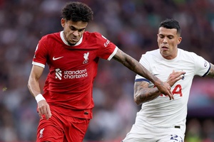 Polémica em Inglaterra: Colégio de Arbitragem reconhece erro em anular golo a Luis Díaz