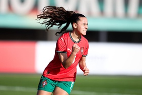 Portugal arrasa Eslovénia e decide com Noruega qualificação para o Europeu feminino sub-19