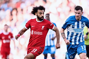 Inglaterra: Salah marca por duas vezes mas não evita empate do Liverpool