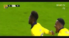 Liga Portugal Bwin: Boavista (0-2) Famalicão, Golo Banza, 16m (2021-2022)