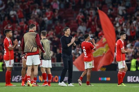 "A modalidade preferida neste momento dos benfiquistas é o assobio"